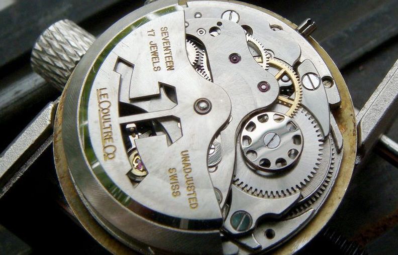 浪琴手表维修点查询（浪琴手表校准走时）